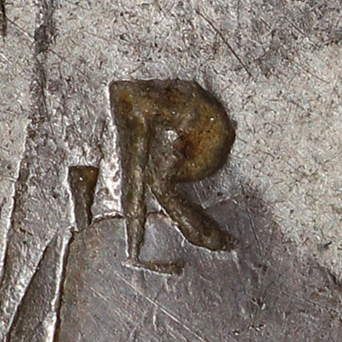 R - Latin-letter chopmark - Written with a brush, 尺 (chǐ, a Chinese foot, the traditional unit of length and by extension a carpenter's ruler) can take a form close to a Latin R, so a mark read as R might be a cursive 尺.