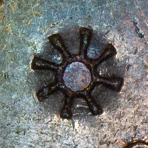 Eight-ray sunburst