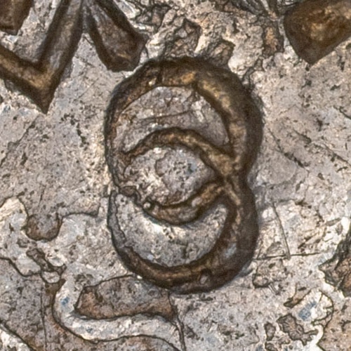 環 - Liushutong script variant of 環 - huán - jade ring or bracelet; ring